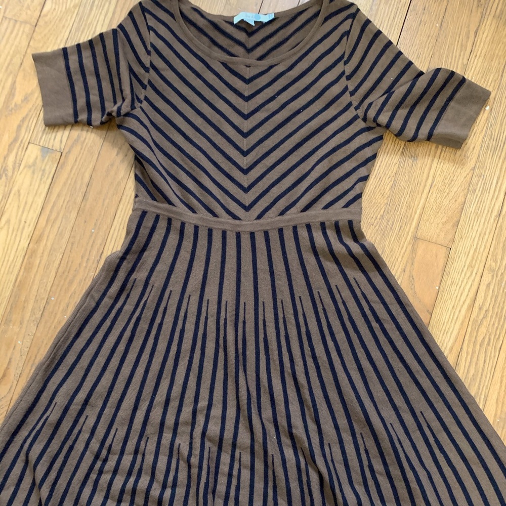 Short sleeve fit and flare Boden sweater dress